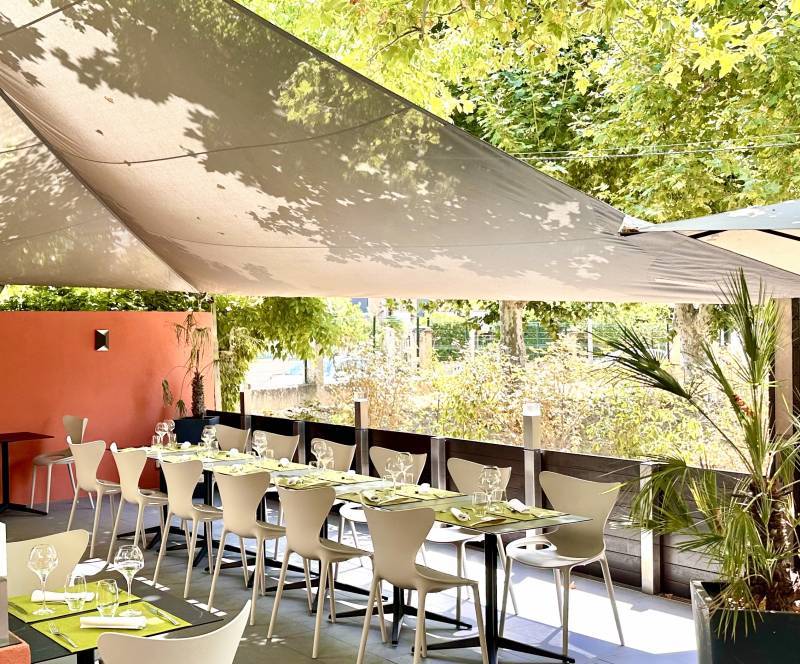 Célébrer un PACS à Aix-en-Provence – privatisation du restaurant Les Inséparables